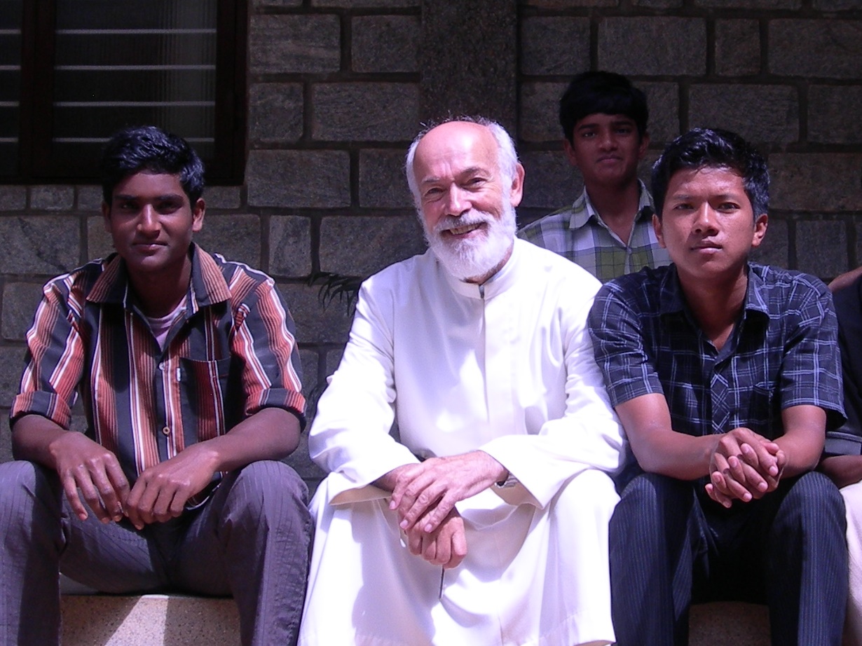 Pater Thomas Runggaldier SDS – Missionar in Sri Lanka